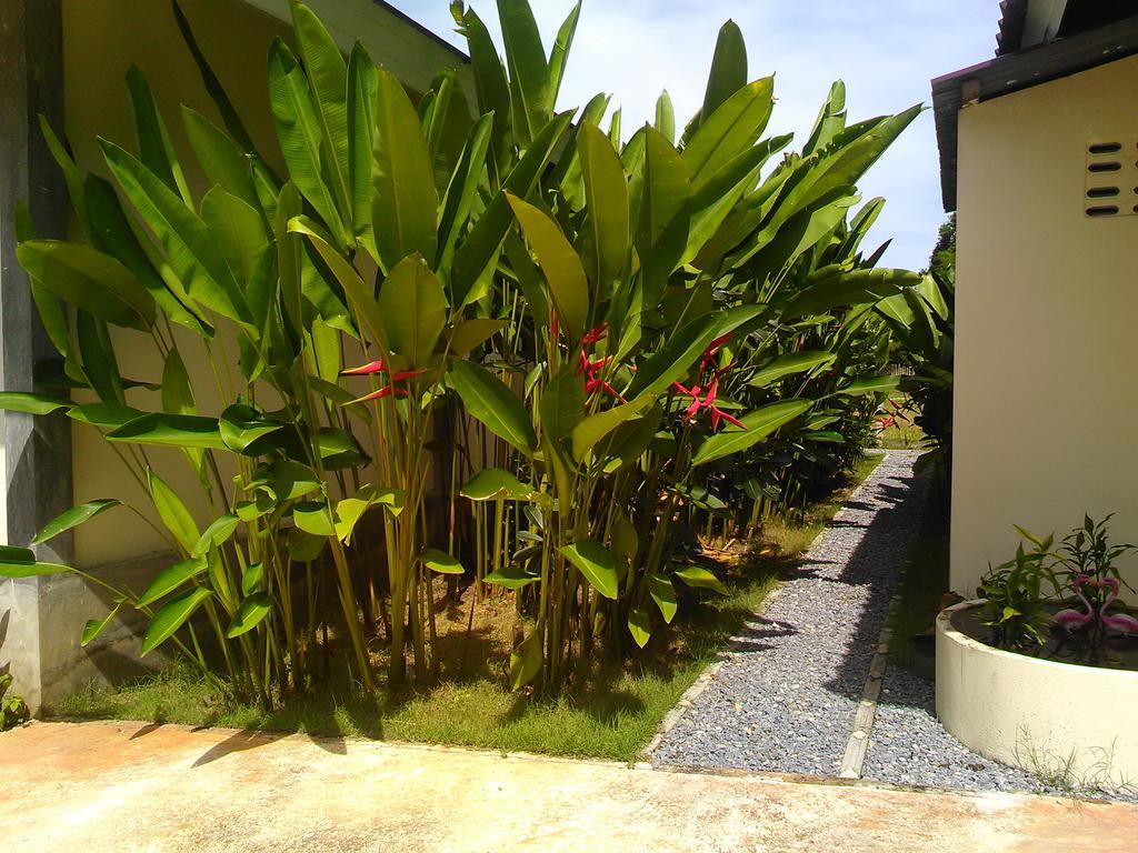 Khanom Garden Suite Exterior photo